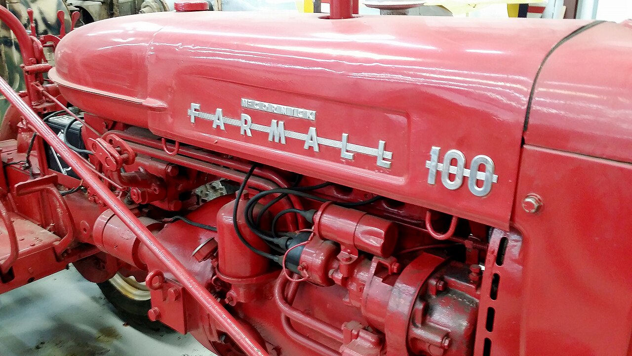 Landwirtschaftlicher Traktor — Grundmaschine jedes Fuhrparks